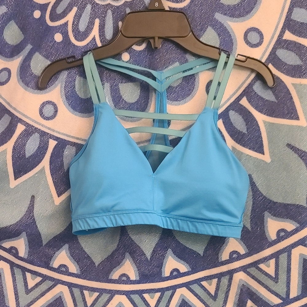 Victoria sports bra
